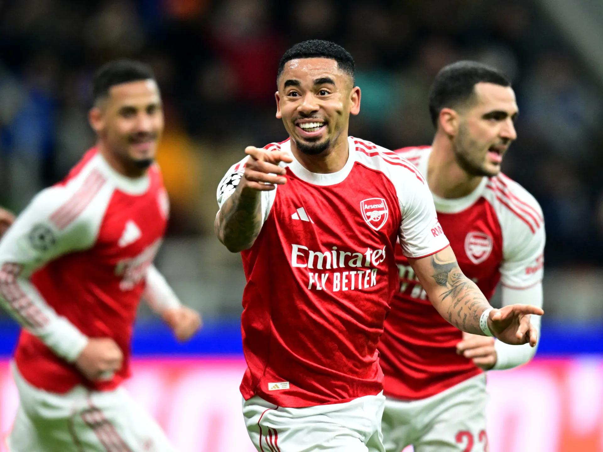 Gabriel Jesus scored twice as Arsenal beat Inter Milan 3-1 at the San Siro, sealing a place in the Champions League last 16