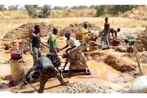 A NAIMOS officer was shot during an anti-illegal mining operation in Ghana’s Bono Region as armed assailants opened fire. One attacker was killed