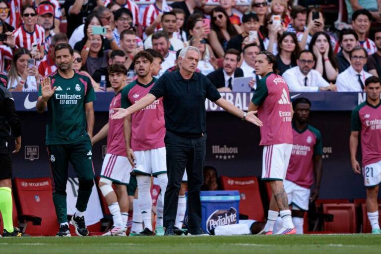 Mourinho Holds Up Red-Card Evidence After Real Madrid Lose Madrid Derby