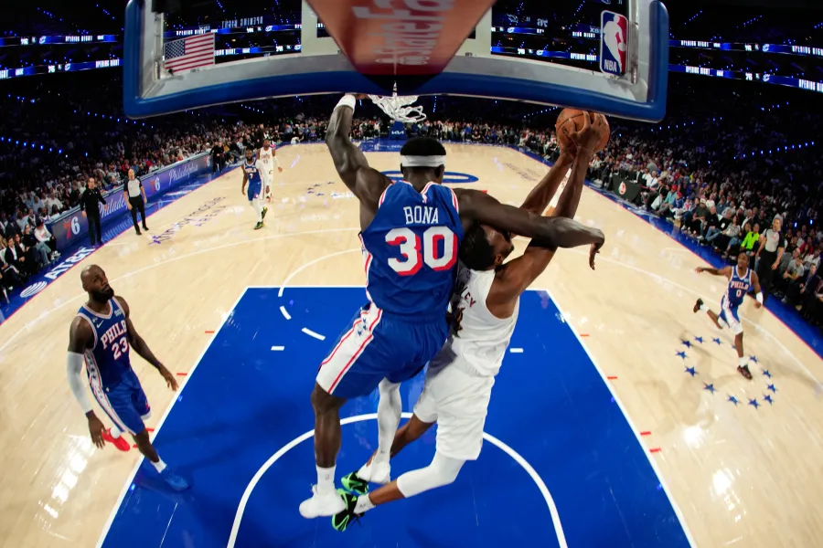 76ers Rally From 29 Points Down to Stun Cavaliers as LeBron James Shines in Home Debut
